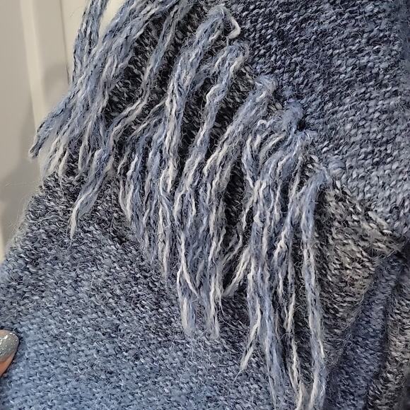 Frye & Co. Spacedyed Ombre Sweater With Fringe In Heritage Navy, M - Picture 4 of 6